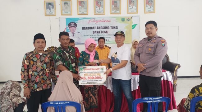 Sertu Amir S melaksanakan kegiatan pemantauan dan monitoring kegiatan Pelaksanaan Pembagian BLT DD Triwulan lV