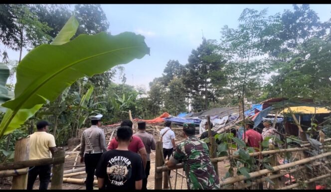 
					Polres Pasuruan Gerebek Arena Judi Sabung Ayam di Pucangsari Purwodadi