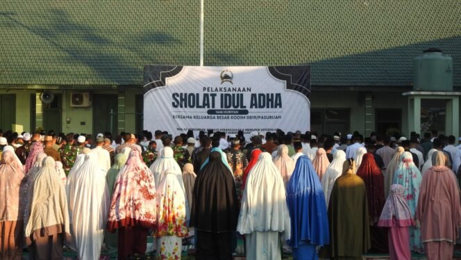 
					Kodim 0819 Pasuruan Gelar Sholat Idul Adha 1446 H dan Penyembelihan Hewan Kurban